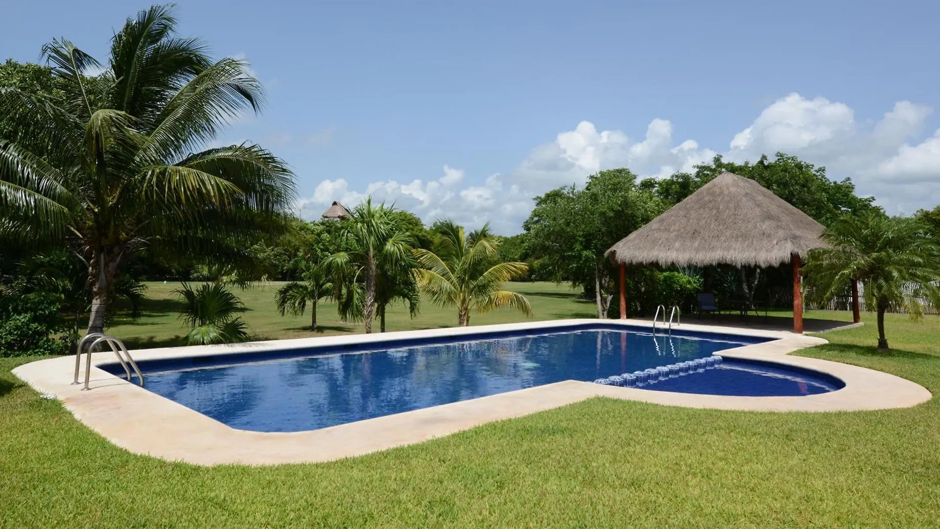 B&B Mom'S House Puerto Aventuras 0*,